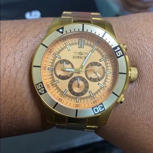 Invicta Men’s watch can be versatile